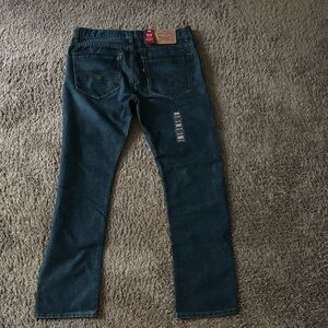 Levi’s 514 jeans